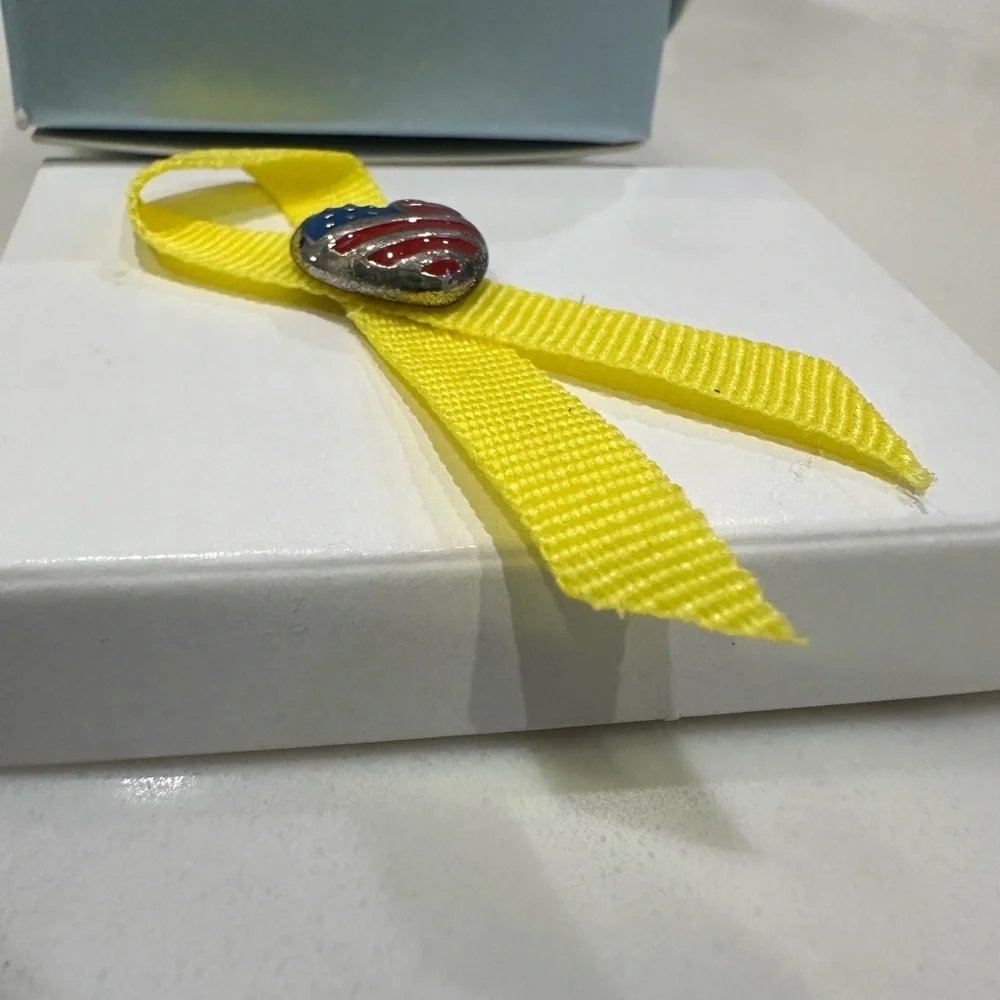THE YELLOW RIBBON PIN - Picture 1 of 11